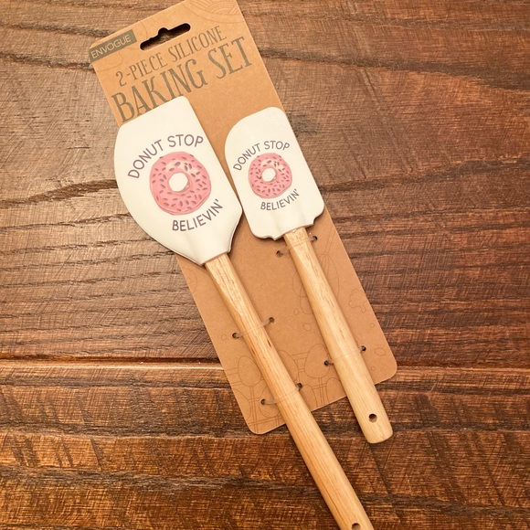 Valentine's Day Donut Themed Silicone Spatula Set of 2, Donut Stop Believen' - Picture 3 of 13